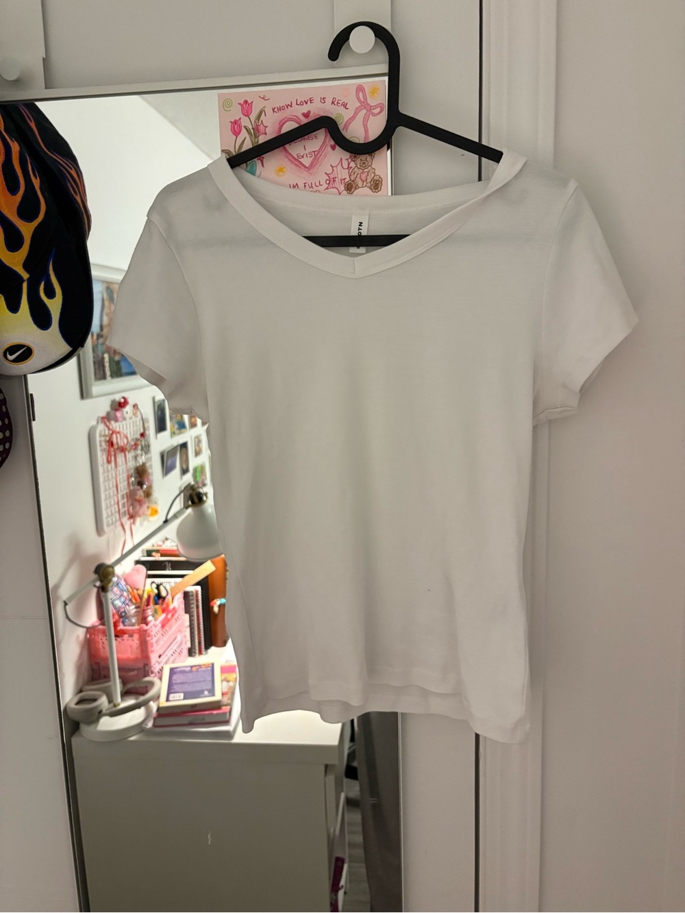 KOTN White Short Sleeve V-Neck Tee